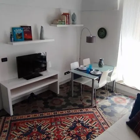 Ideale Per Escursionisti, A Pochi Minuti Dal Mare E Dalle Falesie- Casa Celeste 度假居