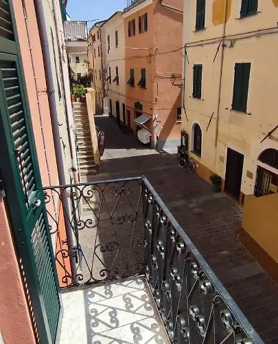 別荘 Ideale Per Escursionisti, A Pochi Minuti Dal Mare E Dalle Falesie- Casa Celeste *