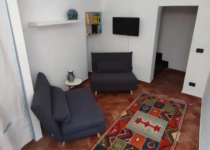 別荘 Ideale Per Escursionisti, A Pochi Minuti Dal Mare E Dalle Falesie- Casa Celeste Cisano sul Neva