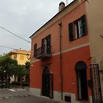 Ideale Per Escursionisti, A Pochi Minuti Dal Mare E Dalle Falesie- Casa Celeste Nyaraló