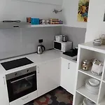 Ideale Per Escursionisti, A Pochi Minuti Dal Mare E Dalle Falesie- Casa Celeste