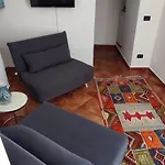 Ideale Per Escursionisti, A Pochi Minuti Dal Mare E Dalle Falesie- Casa Celeste