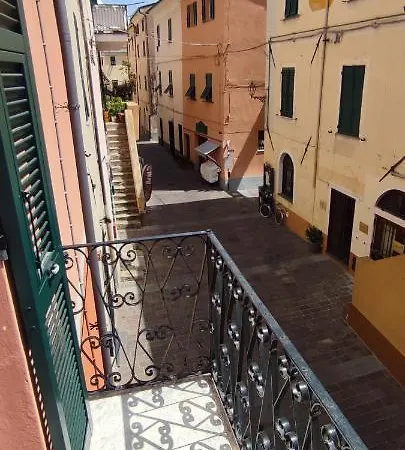 Prázdninový dům Ideale Per Escursionisti, A Pochi Minuti Dal Mare E Dalle Falesie- Casa Celeste *