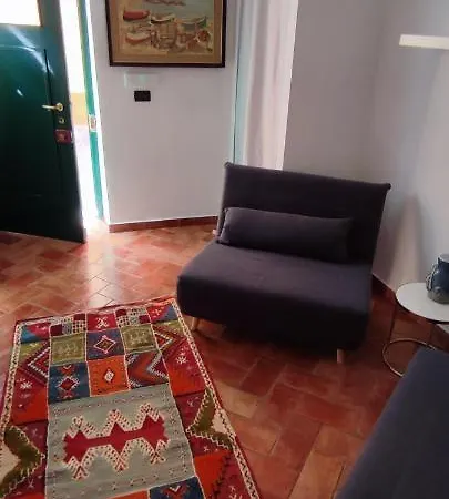 Semesterbostad Ideale Per Escursionisti, A Pochi Minuti Dal Mare E Dalle Falesie- Casa Celeste